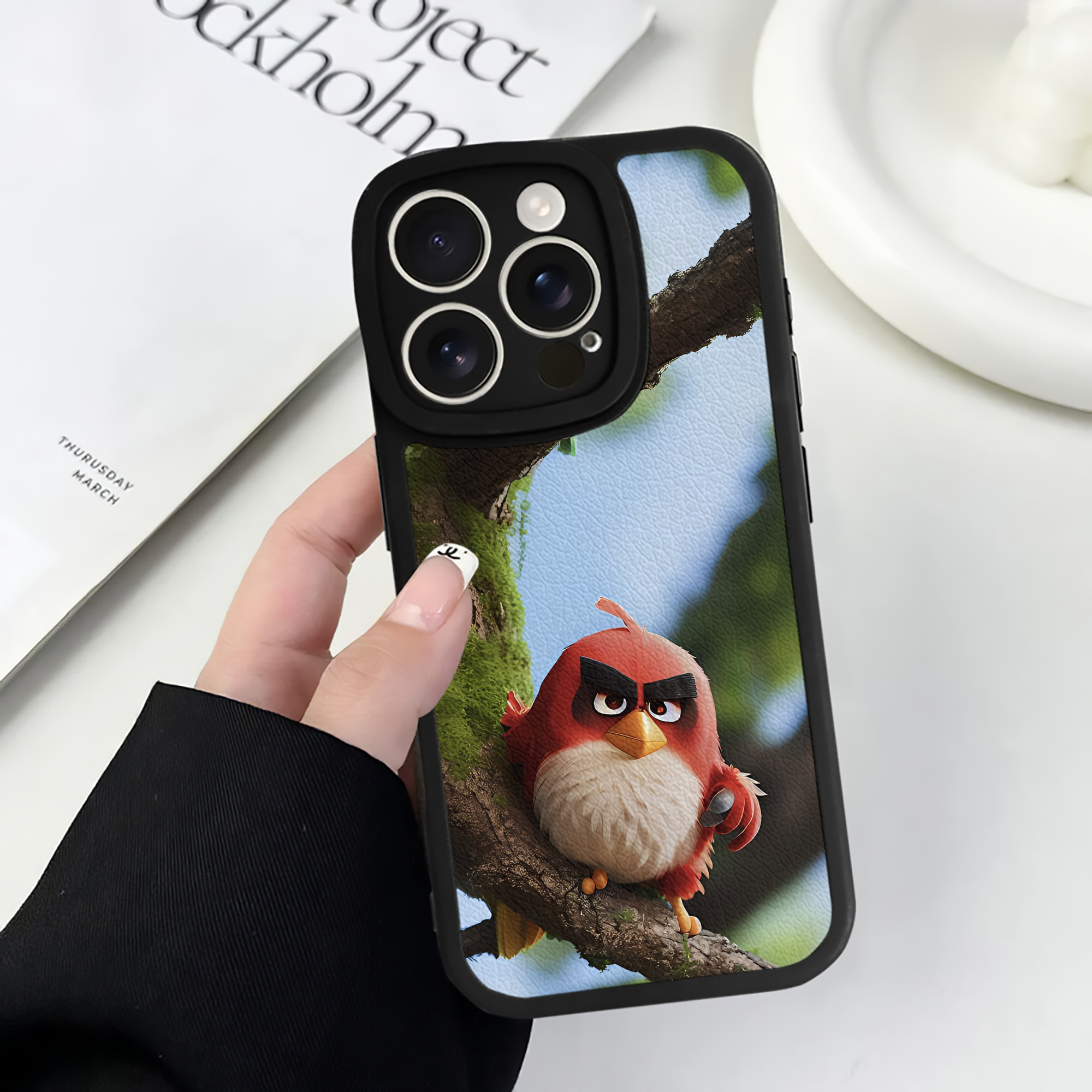 （画像用） Angry Birds アングリーバード 【iPhone 16シリーズ対応】シリコンスマホケース（レザー調） 材質：シリコン
